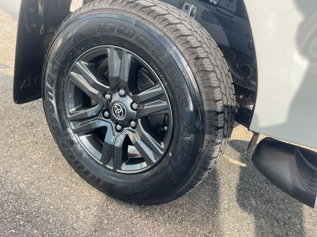 Toyota Hilux  2.4 D-4D A/T 4WD 4 porte Double Cab Executive