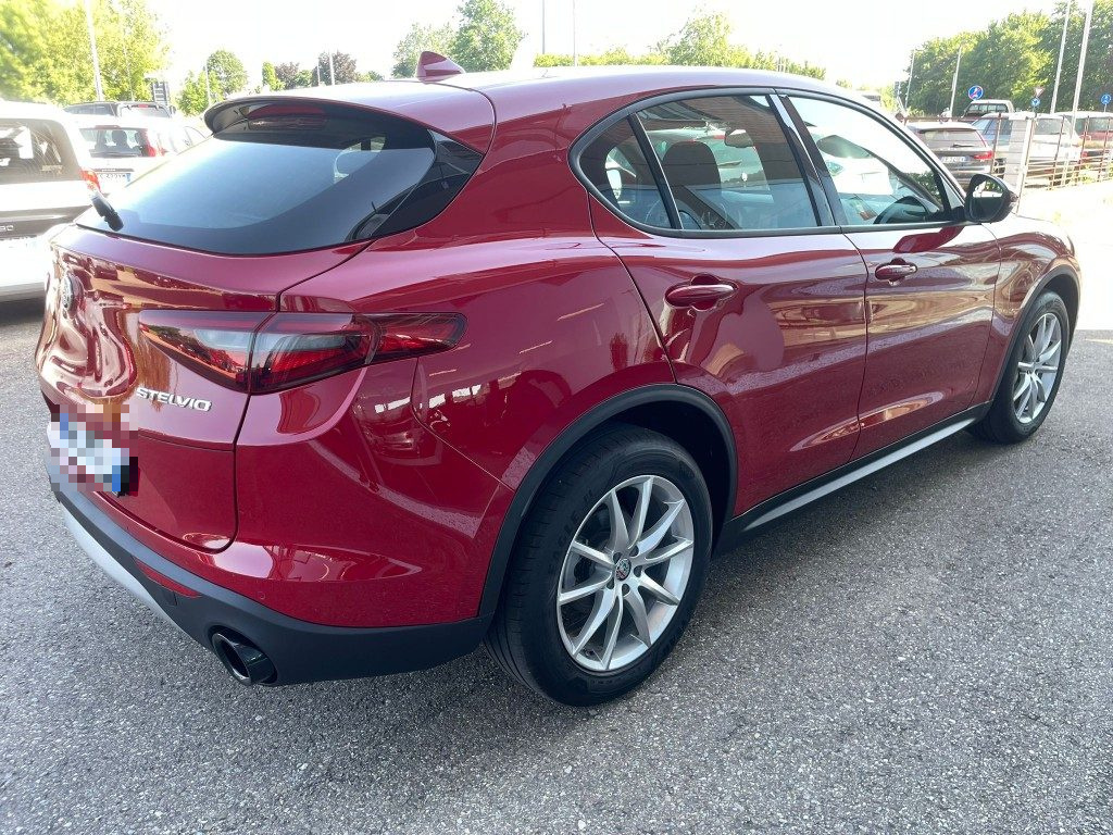 Alfa Romeo Stelvio  2.2 Turbodiesel 160 CV AT8 RWD Sprint