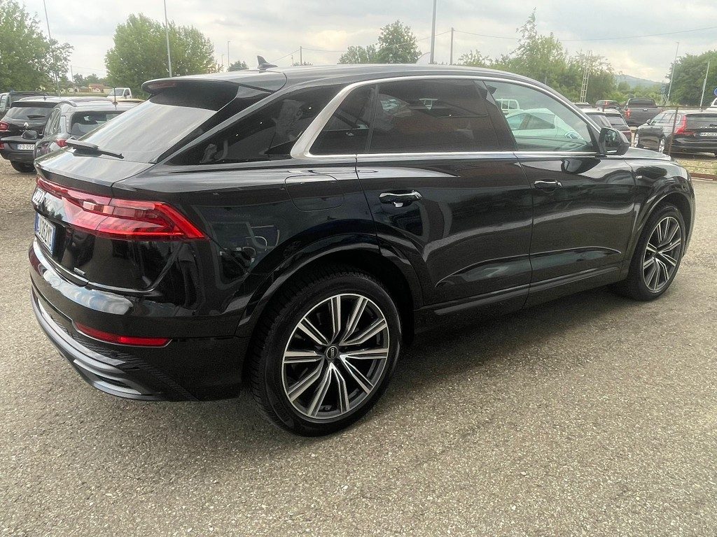 Audi Q8  50 TDI 286 CV quattro tiptronic Sport