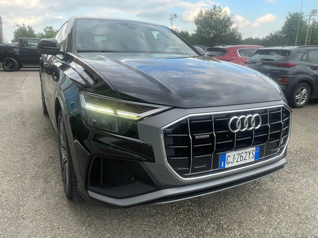 Audi Q8  50 TDI 286 CV quattro tiptronic Sport