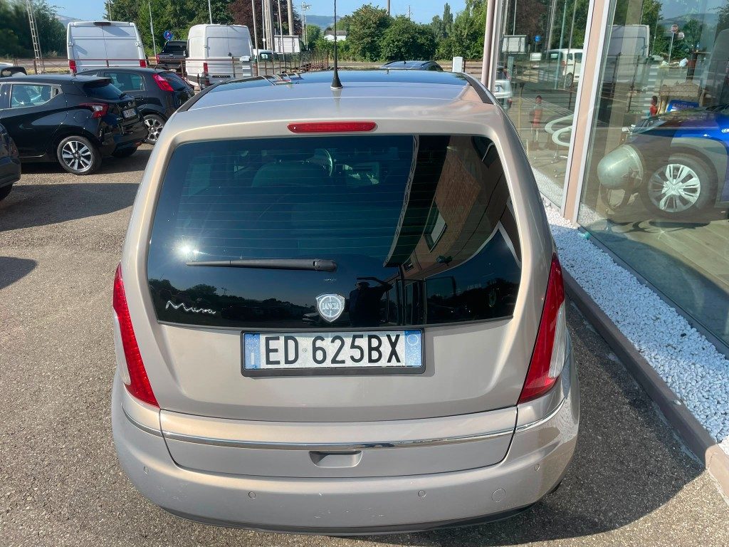 Lancia MUSA  1.4 16V GPL Poltrona Frau