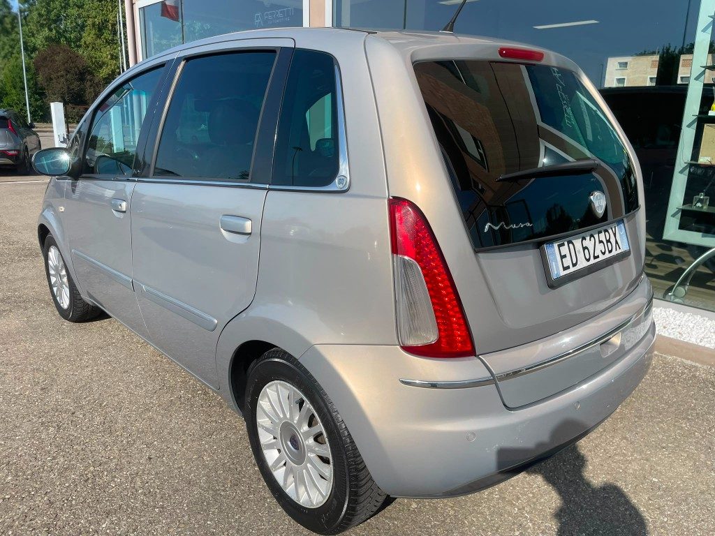 Lancia MUSA  1.4 16V GPL Poltrona Frau