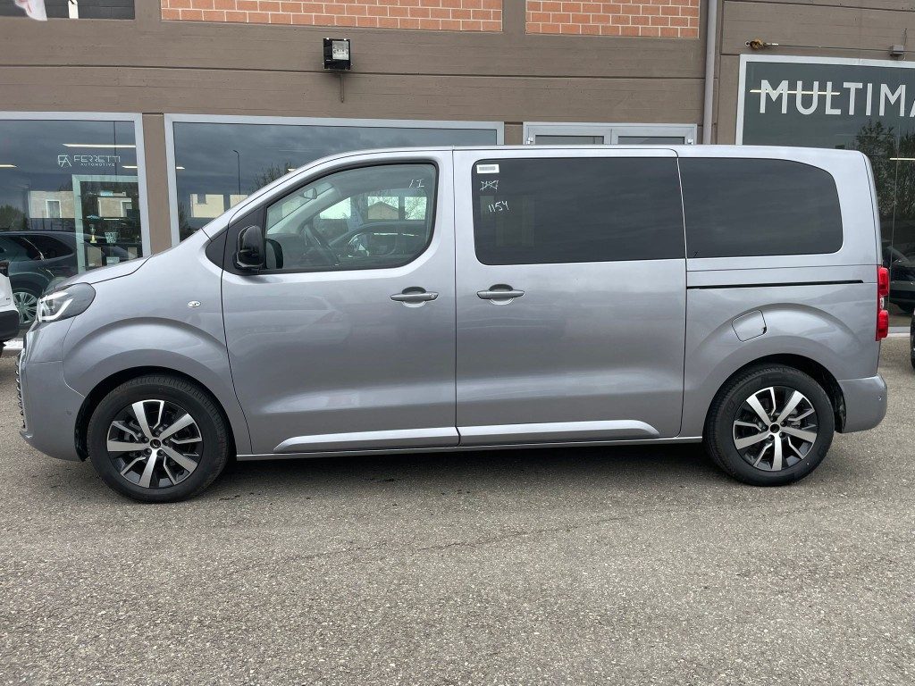 Toyota   2.0D 144 CV L1 M/T Executive