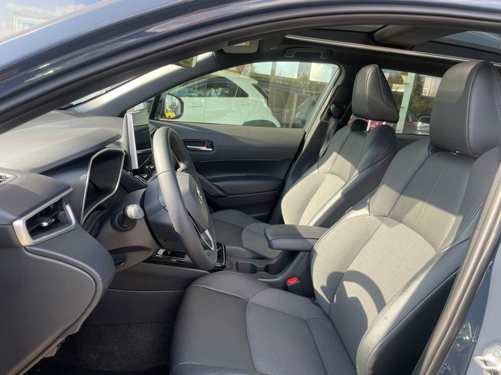 Toyota Corolla Cross  1.8 Hybrid 140 CV E-CVT MY26