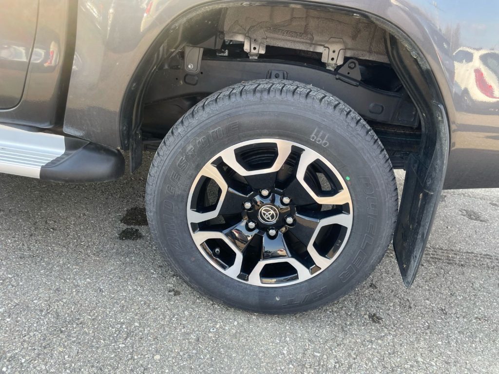 Toyota Hilux  2.4 D-4D A/T 4WD 4 porte Double Cab Executive